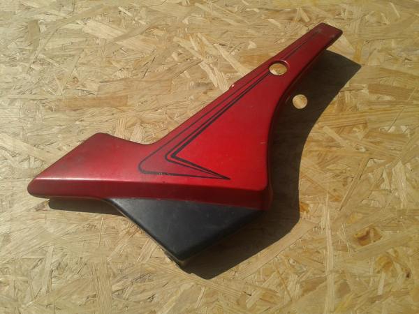 Cache lat&eacute;ral gauche yamaha 750 xj seca 1985 pas cher