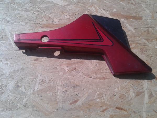 Annonce Cache lat&eacute;ral gauche yamaha 750 xj seca 1985