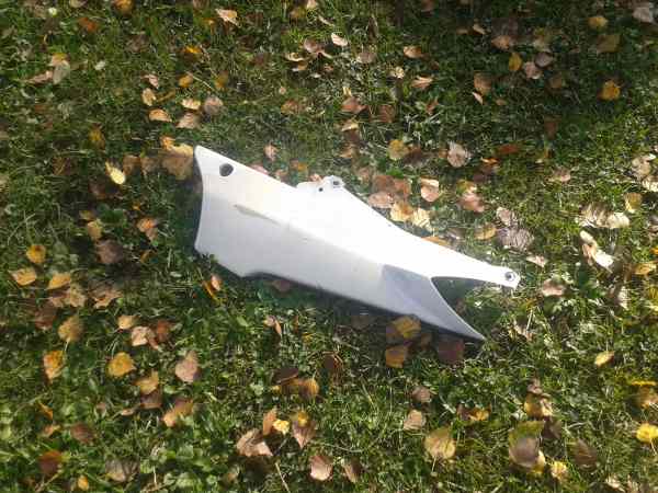 Vente Cache lat&eacute;ral gauche yamaha fjr 1300 2005