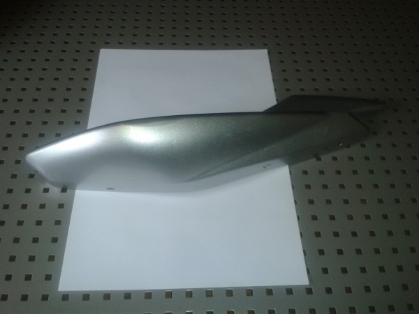 Cache lat&eacute;ral gauche yamaha fz6 2008