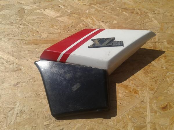 Cache lat&eacute;ral gauche yamaha xz 550 1985