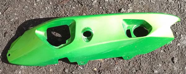 Annonce Cache lat&eacute;ral  kawasaki er6 2009