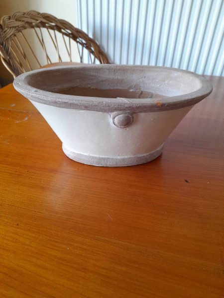 Cache pot en terre oval - couleur crème et choco