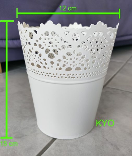 Cache-pot rond blanc dentelle 15x12 cm, métal