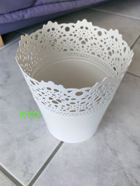 Vente Cache-pot rond blanc dentelle 15x12 cm, métal