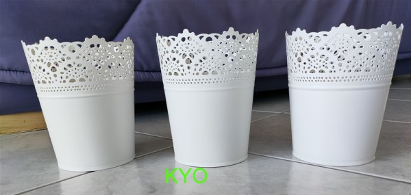 Annonce Cache-pot rond blanc dentelle 15x12 cm, métal