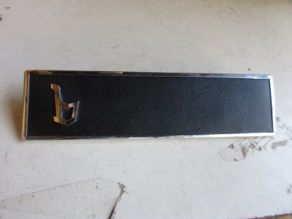 Cache radio alfa romeo montreal