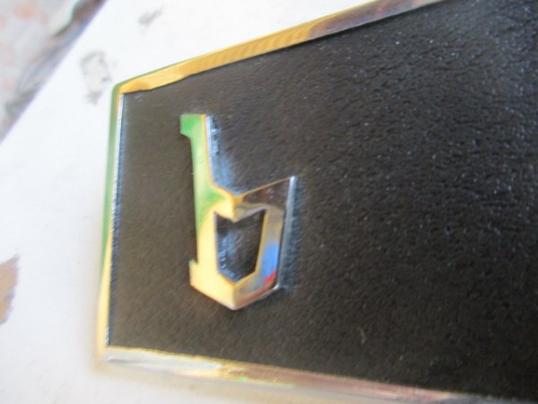 Annonce Cache radio alfa romeo montreal