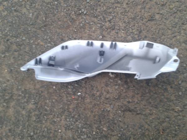 Annonce Cache r&eacute;servoir droit yamaha 700 mt07 2020