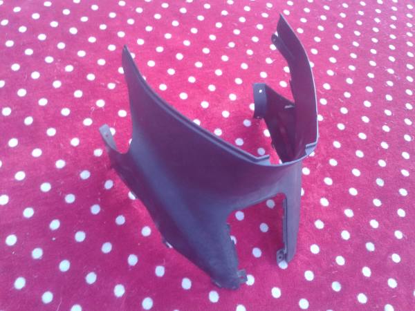 Cache selle scooter barossa 50 speed race 2008 pas cher