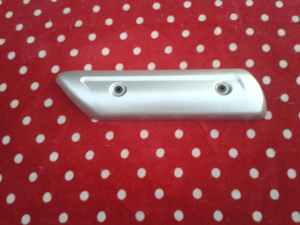 Cache silencieux scooter suzuki 125 sixteen 2014 pas cher