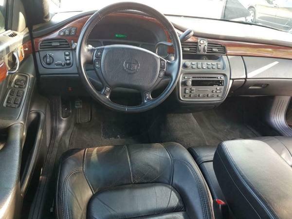 Annonce Cadillac deville superior 6 portes 9 places 4.7i v