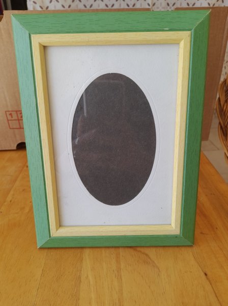 Cadre en bois  vert 17,5 x 23,5 cm