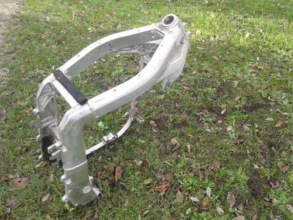 Annonce Cadre suzuki 750 gsxr 1994