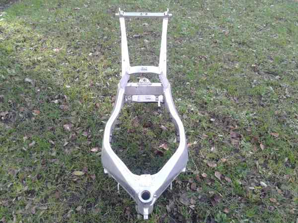 Cadre yamaha 750 yzf 1993