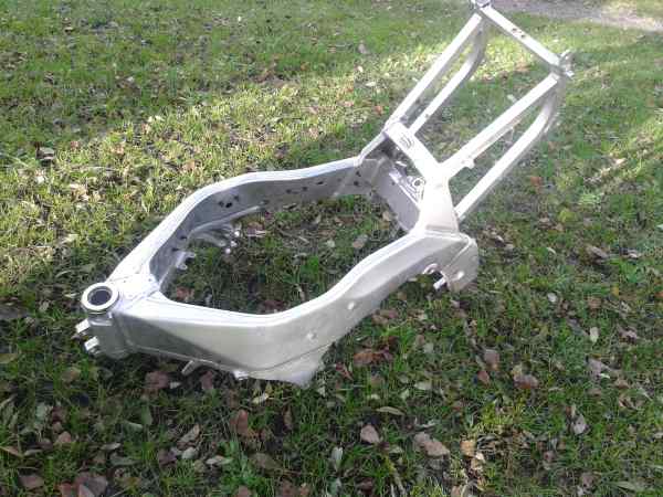 Cadre yamaha 750 yzf 1993 pas cher