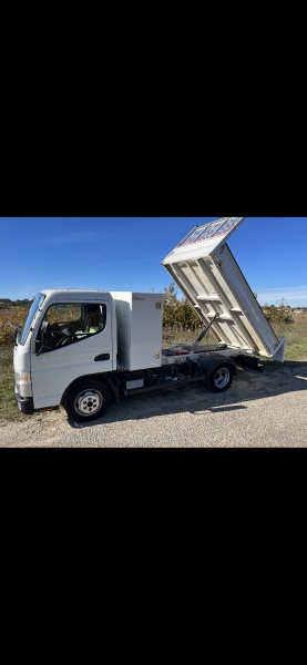 Camion benne 3,5t fuso canter