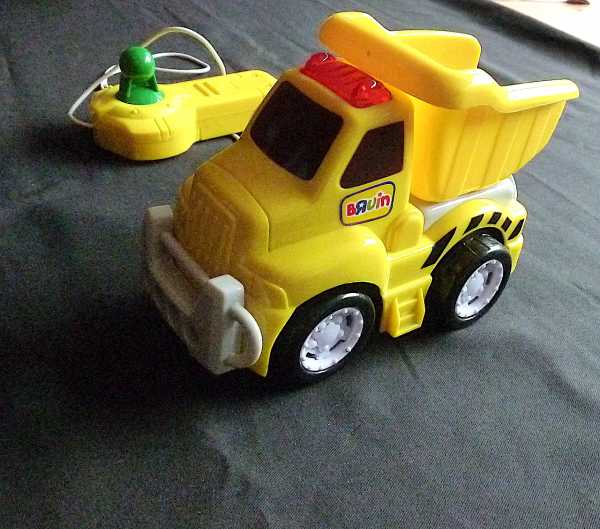 Vente Camion benne et sa manette pour d&eacute;placement