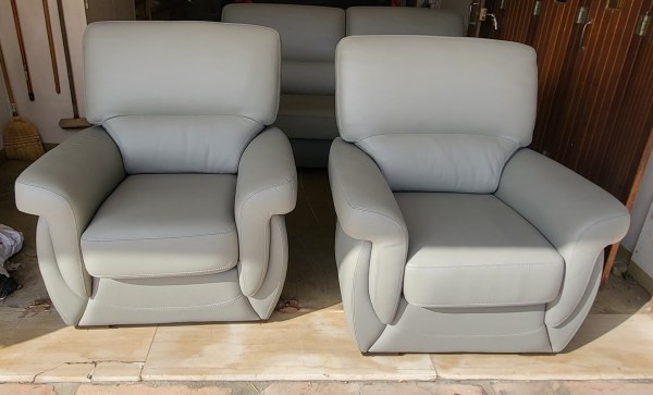 Vente Canapé cuir gris 3 places + 2 fauteuils