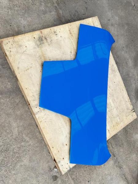 Capot avant bugatti eb110