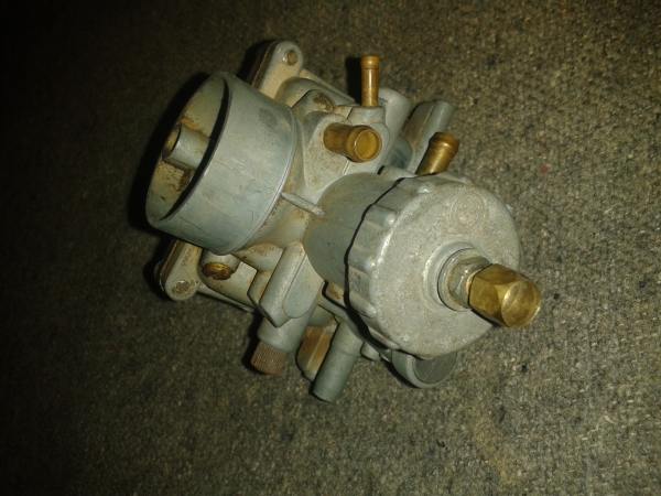 Annonce Carburateur droit yamaha 125 rdx 1981