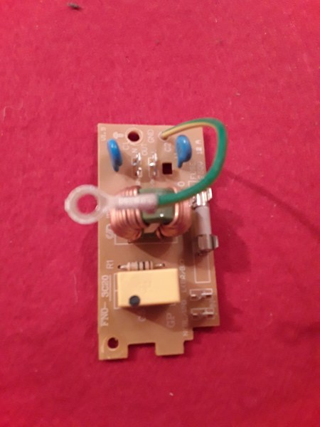 Carte alim filtre/anti parasite micro onde