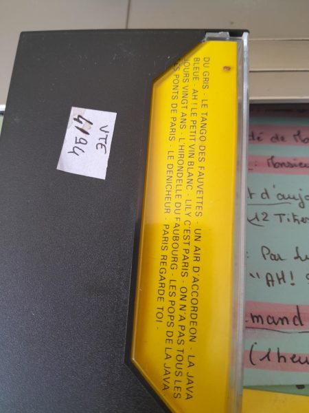 Cassette audio " chansons d'hier et d'aujourd'hui pas cher