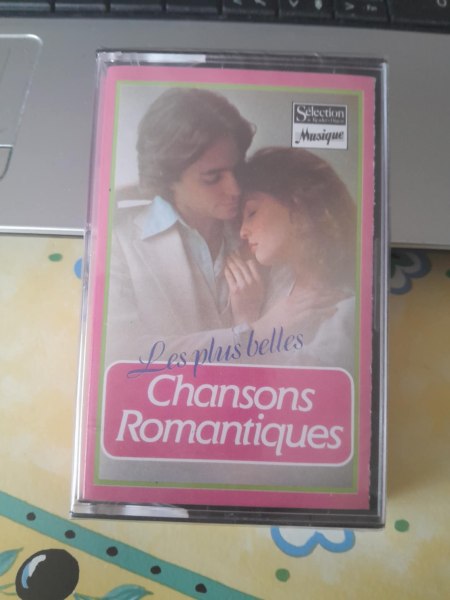 Cassette audio " chansons romantiques "