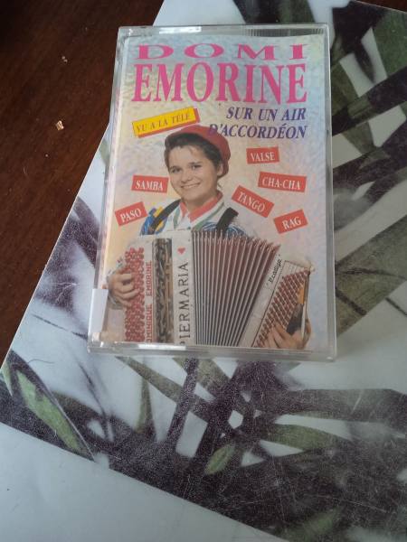 Cassette audio " domi emorine"