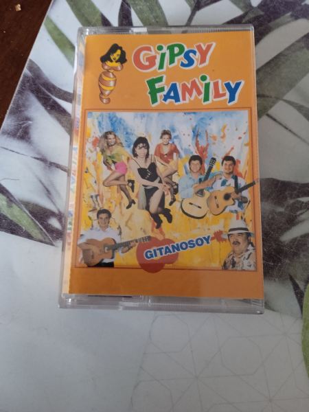 Cassette audio " gipsy family "