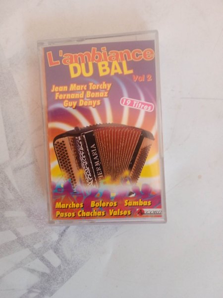 Cassette audio " l'ambiance du bal "