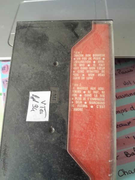 Cassette audio " les soeurs etienne " pas cher