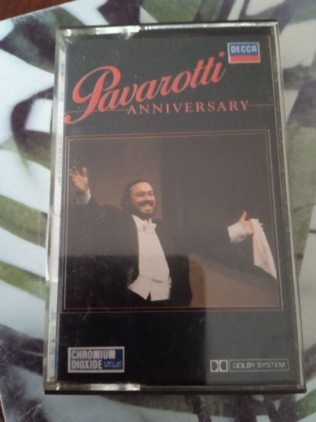 Cassette audio " pavarotti "