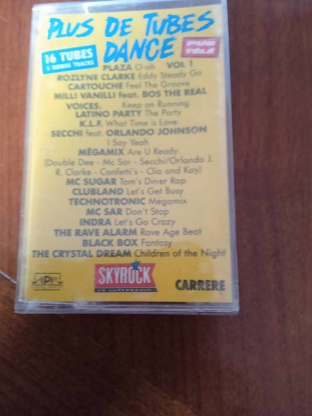 Cassette audio " plus de tubes dance "
