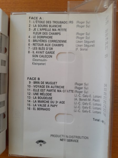 Vente Cassette audio roger sy " bal du 3 i&egrave;me age "