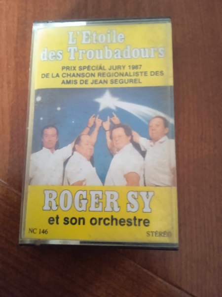 Cassette audio " roger sy et son orchestre "