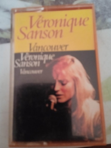 Cassette audio " v&eacute;ronique sanson "