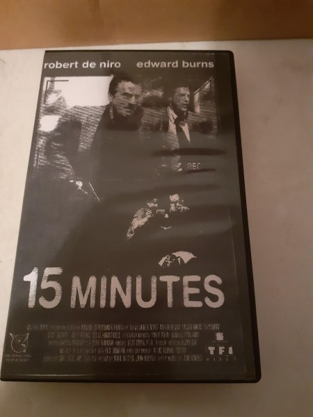 Cassette vhs " 15 minutes "