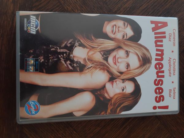 Cassette vhs " allumeuses"