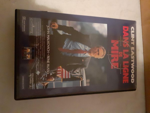 Cassette vhs " dans la ligne de mir "