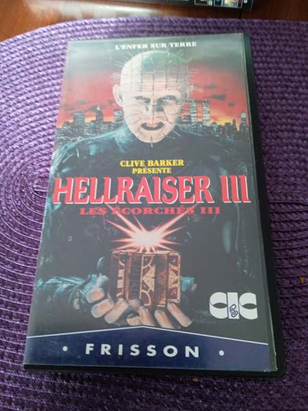 Cassette vhs " hellraiser 3"