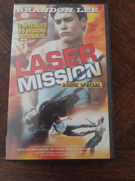 Cassette vhs " laser mission"