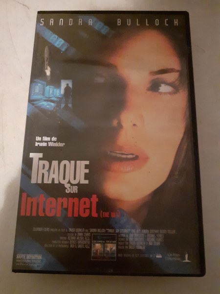 Cassette vhs " traque sur internet "
