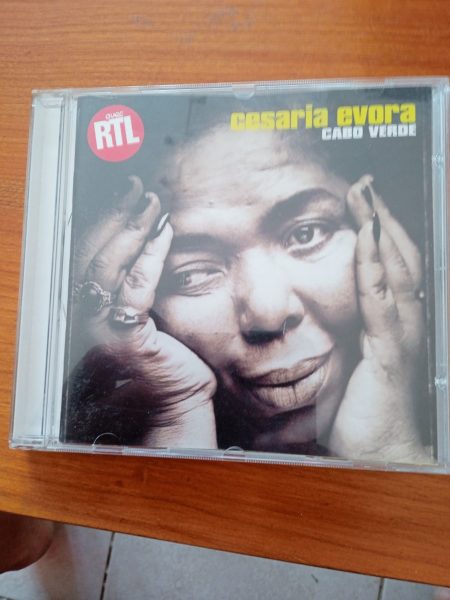Cd  " cesaria evora"