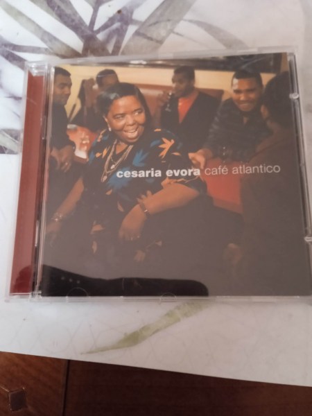 Cd  " c&eacute;saria evora "