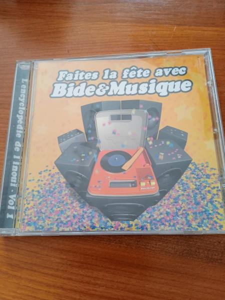 Cd  "faites la fete avec bide et musique"