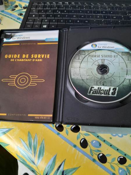 Vente Cd rom pc  "fallout 3 "