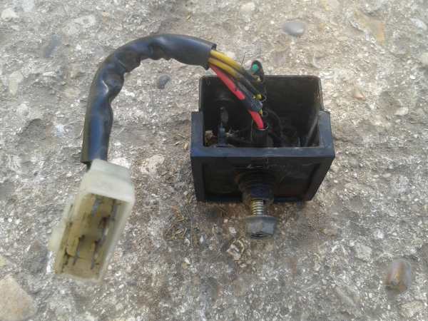 Céllule redresseuse type g honda cb 750 four 1978