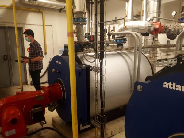 Lot de br&ucirc;leurs weishaupt et chaudi&egrave;res atlantic