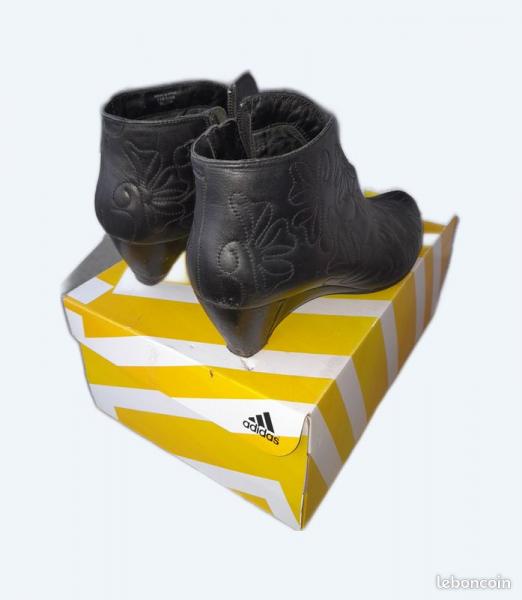 Vente Chaussure de femme en v